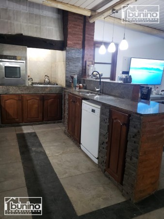 Casa alquiler temporal en Funes Hermosa