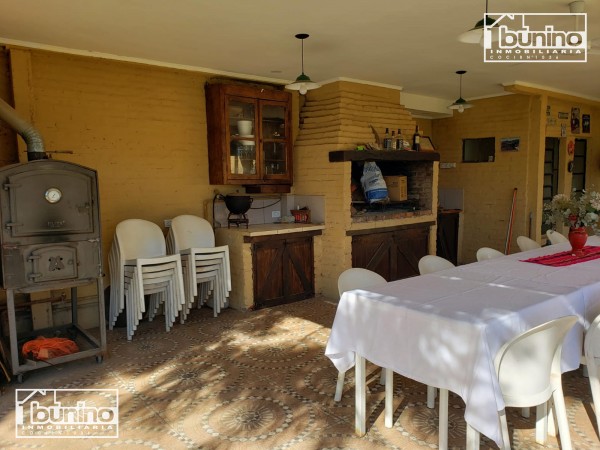 Casa alquiler temporal en Funes Hermosa