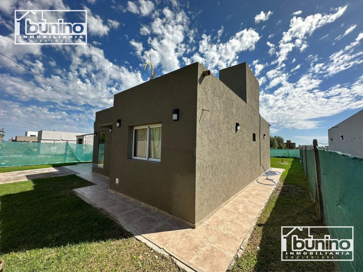 Casa EN VENTA APTA CREDITO, 2 dormitorios - Funes Norte 