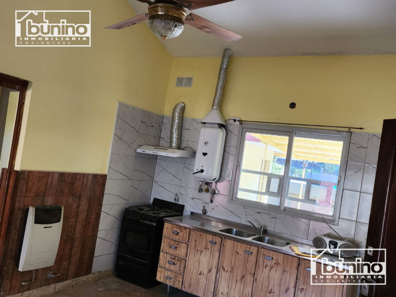 Casa de dos habitaciones en alquiler - Funes