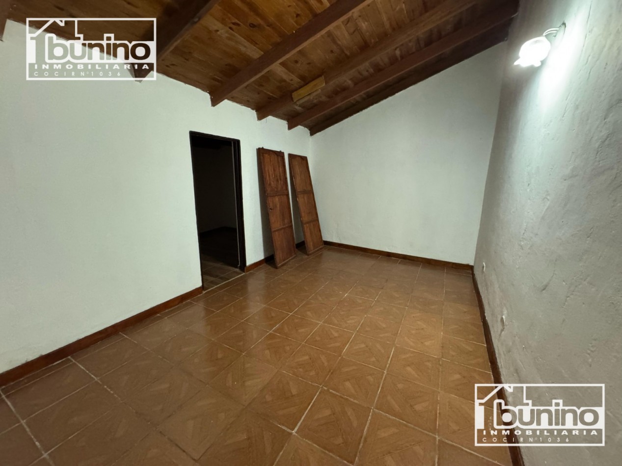 Casa EN VENTA , APTA CREDITO - 2 dorm. + comodin, Ibarlucea