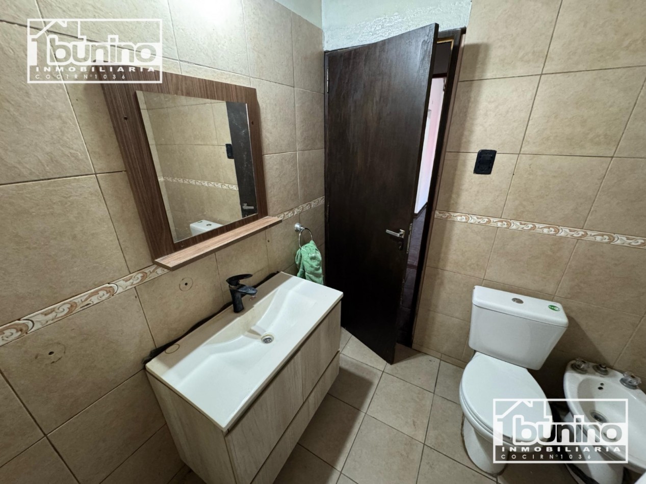 Casa EN VENTA , APTA CREDITO - 2 dorm. + comodin, Ibarlucea