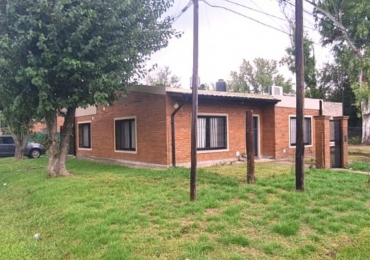 CASA EN VENTA en Ibarlucea - 2 Dormitorios