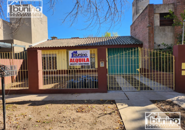 Casa de dos habitaciones en alquiler - Funes