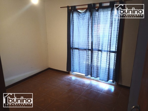 Alquiler permanente en Roldan, TS 3 - 3 Dormitorios