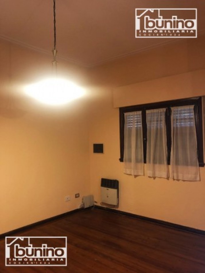 Casa en alquiler de 3 dormitorios - Zona norte, Rosario