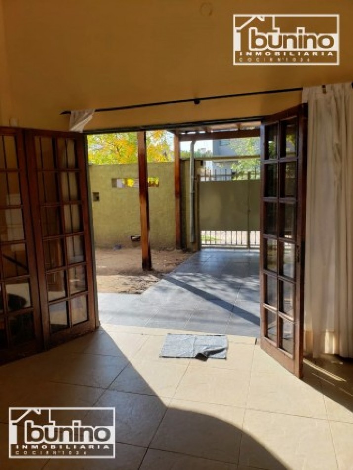 Casa en alquiler de 3 dormitorios - Zona norte, Rosario
