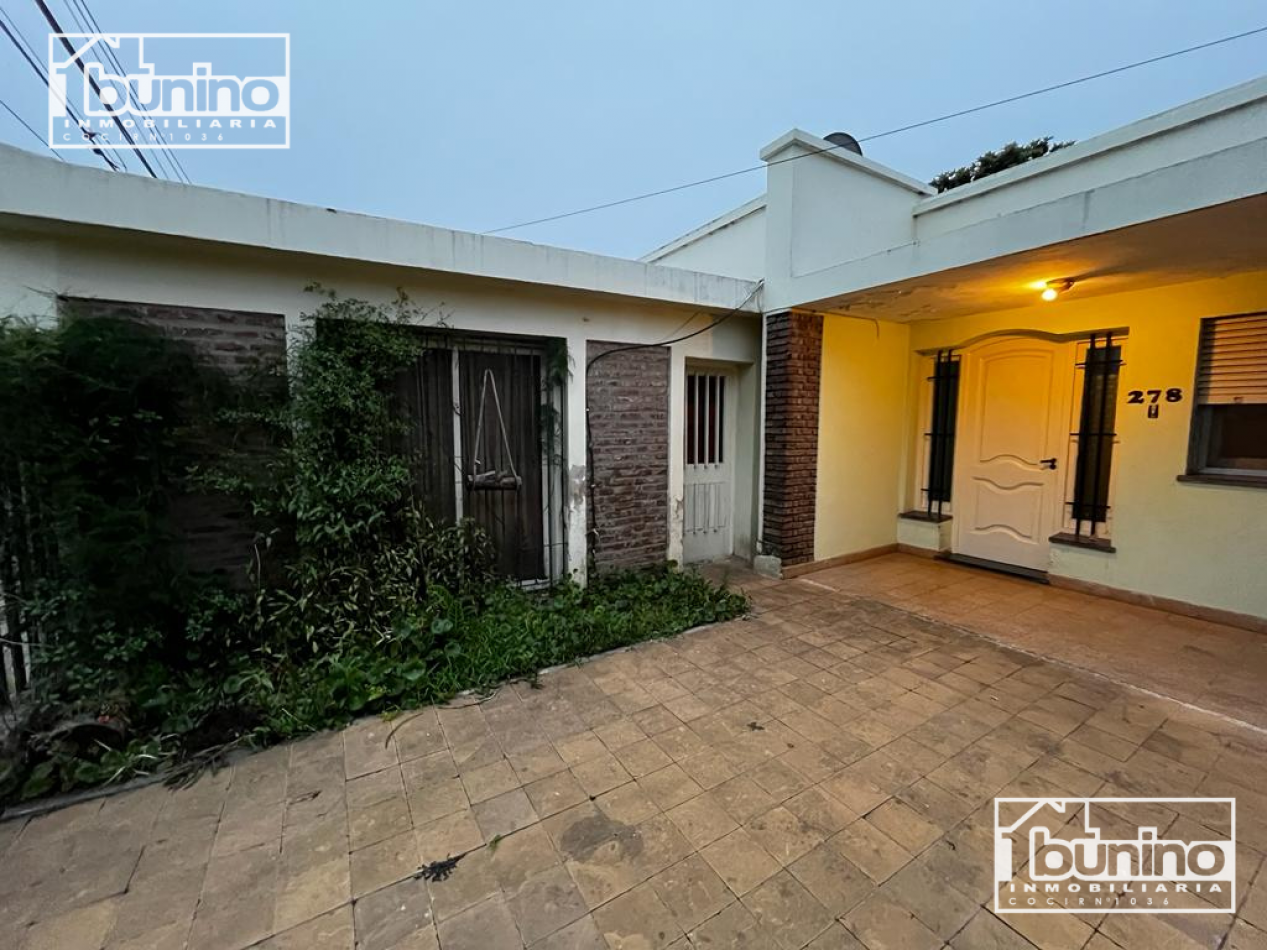 Casa a la venta APTA CREDITO en Capitan Bermudez - 2 dormitorios