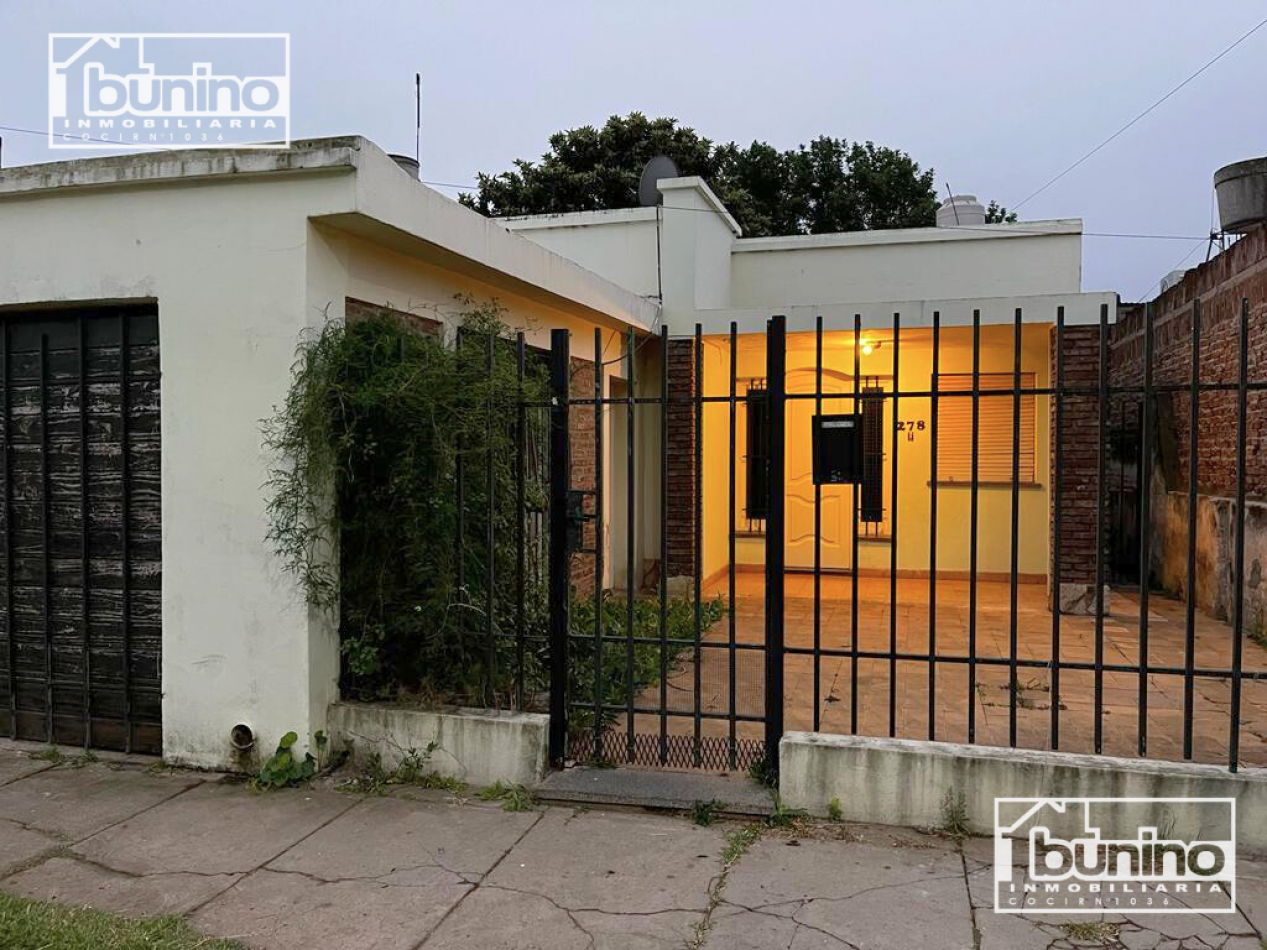 Casa a la venta APTA CREDITO en Capitan Bermudez - 2 dormitorios