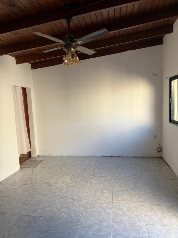 Casa 2 dormitorios en venta - Granadero Baigorria