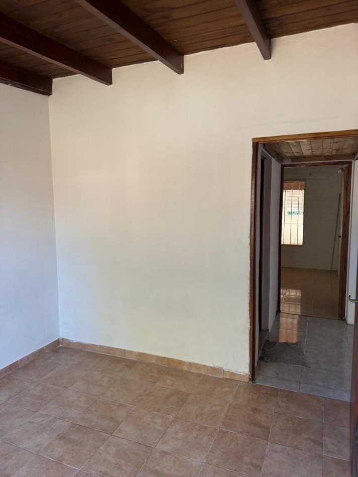Casa 2 dormitorios en venta - Granadero Baigorria