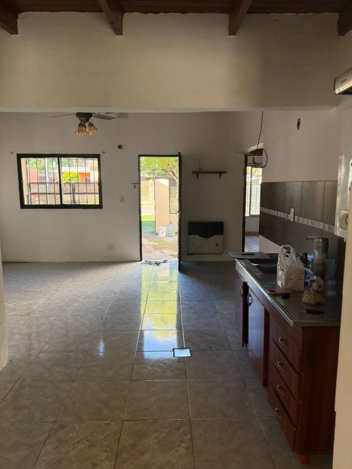 Casa 2 dormitorios en venta - Granadero Baigorria