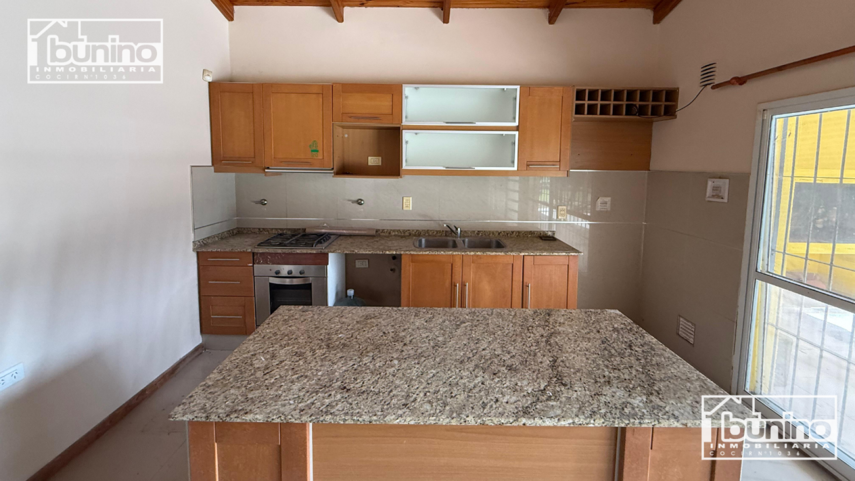 Casa en alquiler en Campos de Ibarlucea - 3 Dormitorios