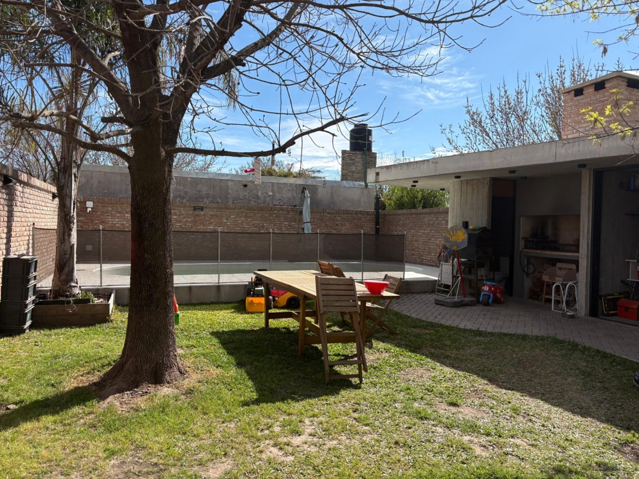 Casa en venta en Funes - 3 Dormitorios