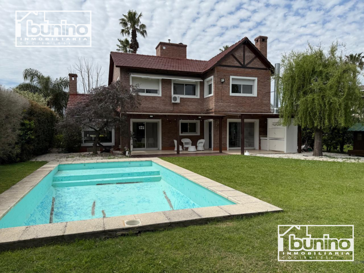 Alquiler permanente en Funes Hills, San Marino - 3 Dormitorios