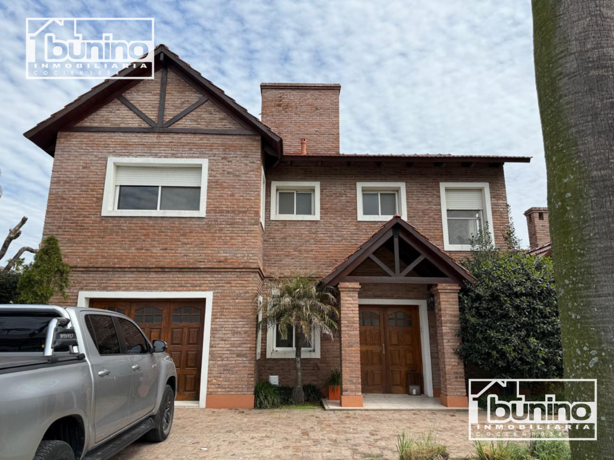 Alquiler permanente en Funes Hills, San Marino - 3 Dormitorios