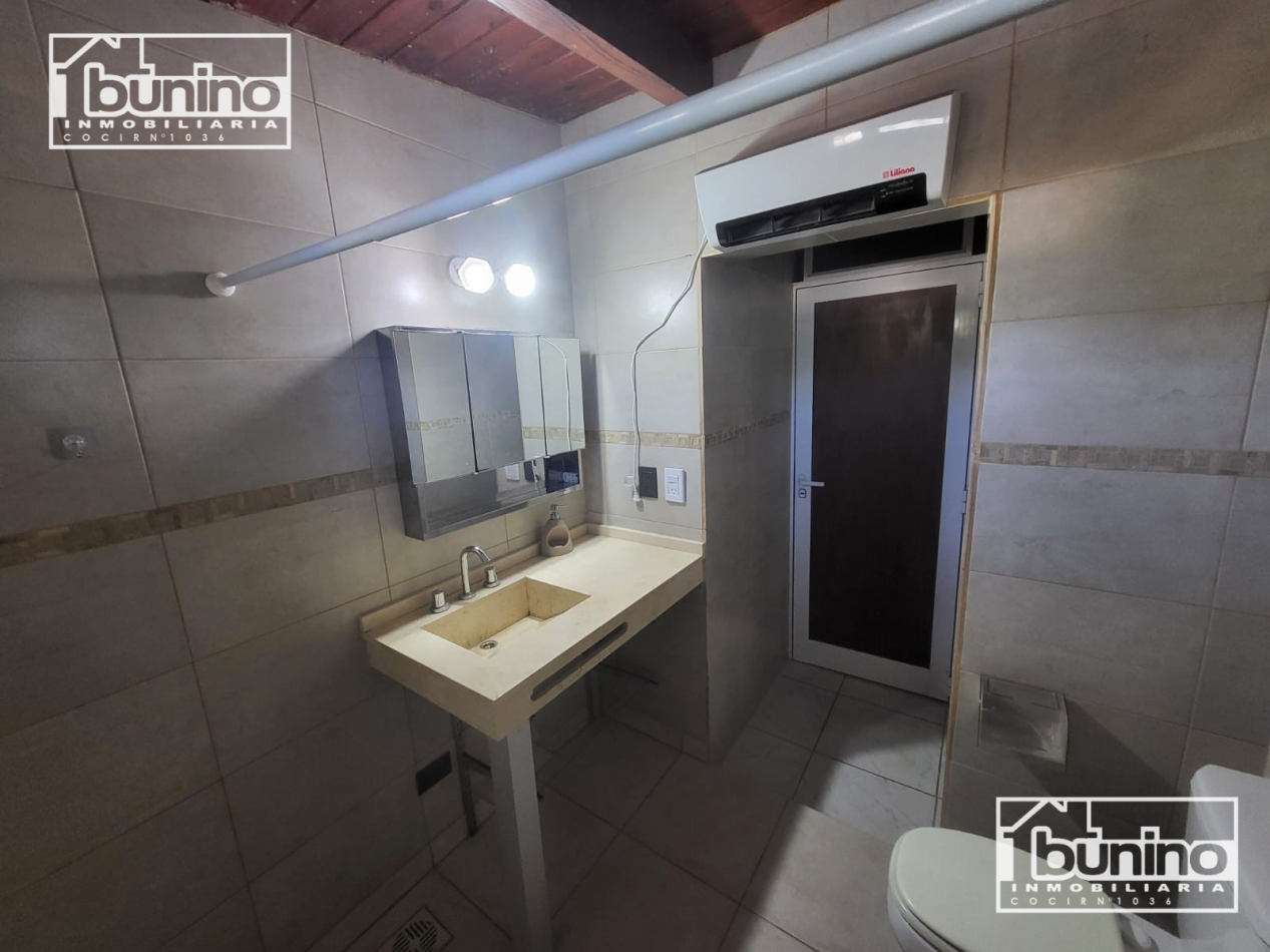 Casa en venta de 3 dormitorios en Granadero Baigorria - Apta credito 