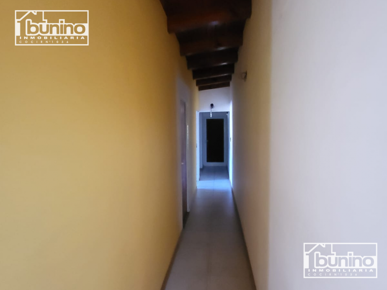 Casa en venta de 3 dormitorios en Granadero Baigorria - Apta credito 