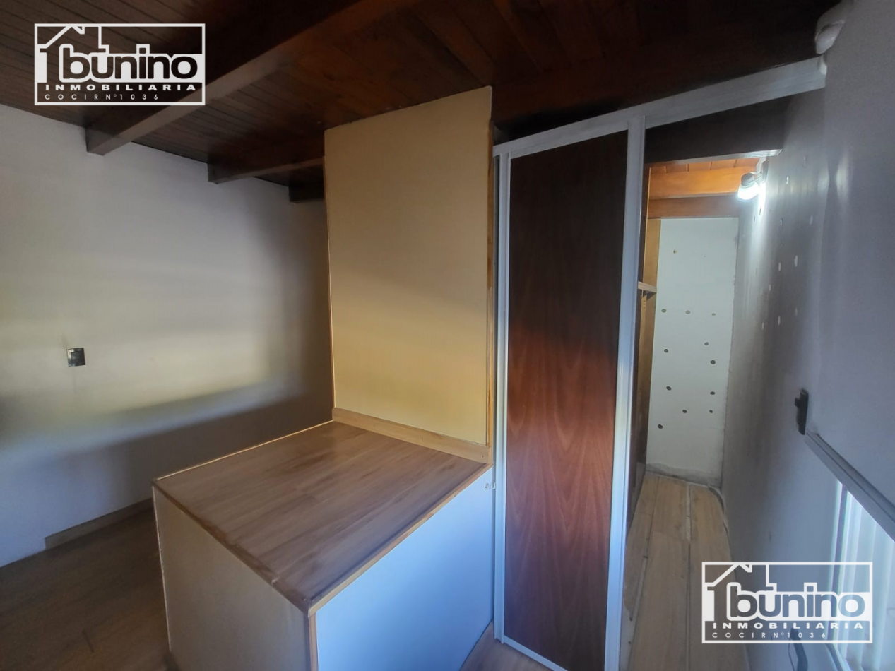 Casa en venta de 3 dormitorios en Granadero Baigorria - Apta credito 