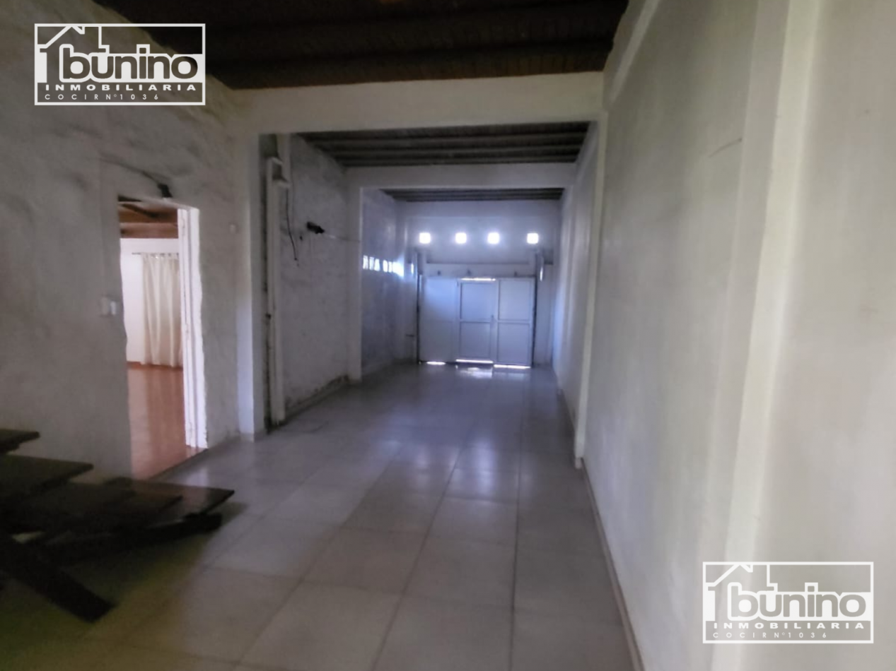 Casa en venta de 3 dormitorios en Granadero Baigorria - Apta credito 