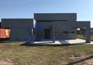 Casa en venta en Ibarlucea! A ESTRENAR! Dos dormitorios 